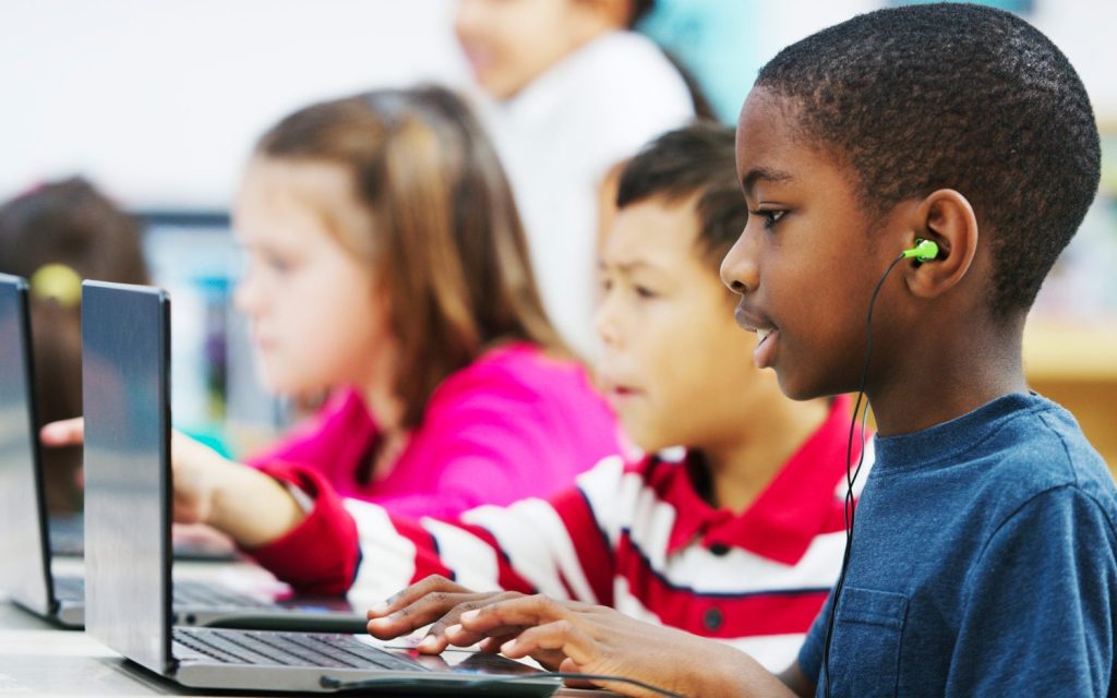 The Future of Homeschooling: AI Tutors & Smart Devices Like TalPad T100